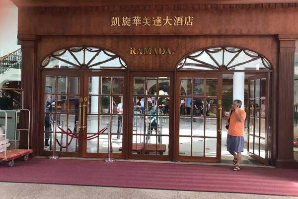 凱旋華酒店楊生在天眼廠家定制了一臺5030安檢機(jī) 凱旋華酒店楊生在天眼廠家定制了一臺5030安檢機(jī)